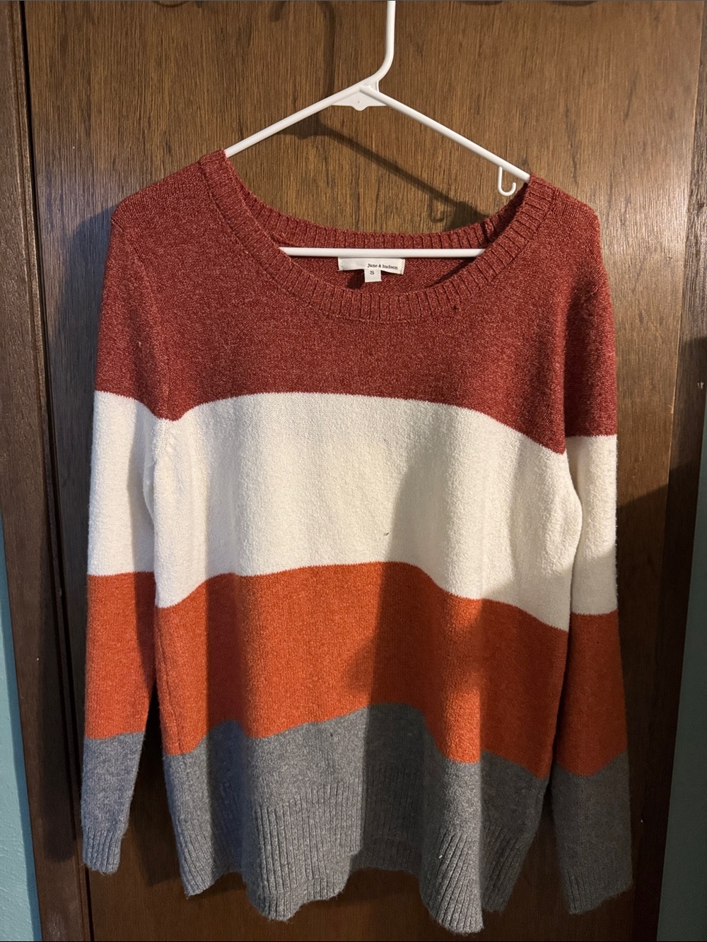 Cozy Colorblock Crewneck Sweater - Rust, White & Gray